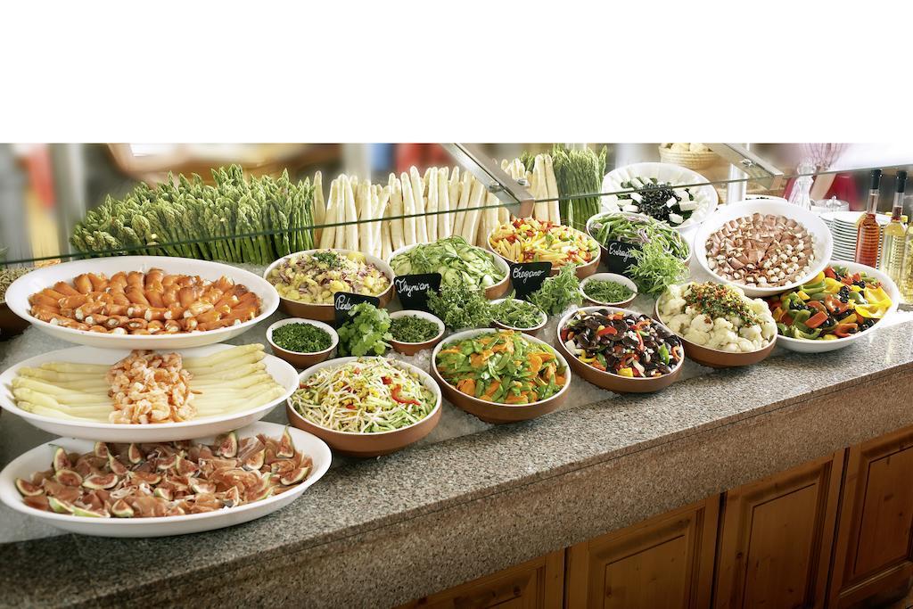 Landzeit Restaurant Voralpenkreuz Hotel Затлед Екстериор снимка