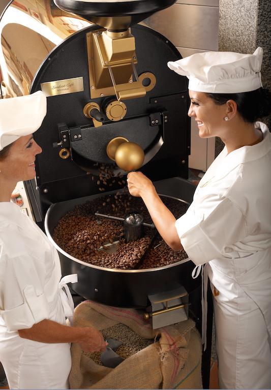 Landzeit Restaurant Voralpenkreuz Hotel Затлед Екстериор снимка