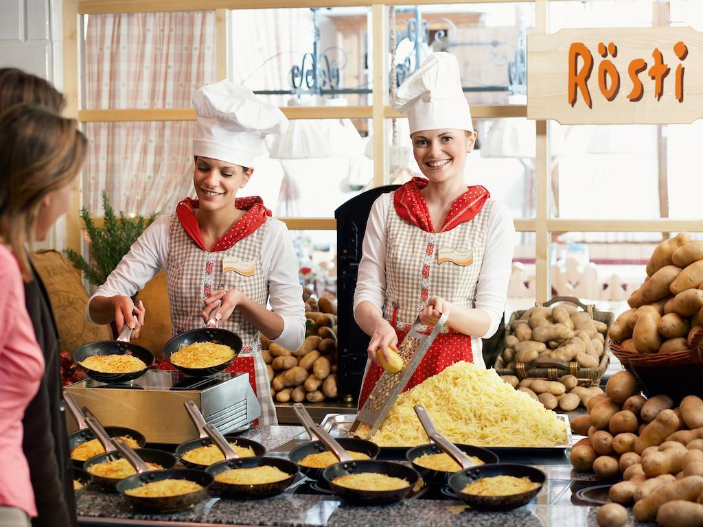 Landzeit Restaurant Voralpenkreuz Hotel Затлед Екстериор снимка